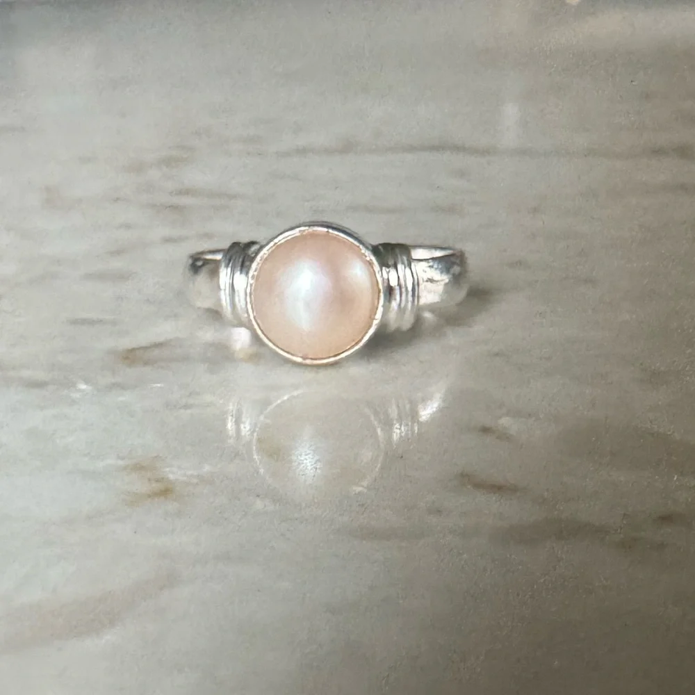 NWOT Sundance Serene Cocoon Ring, Pearl, Sterling Silver